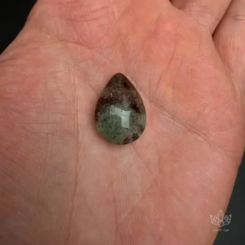 Moss quartz
